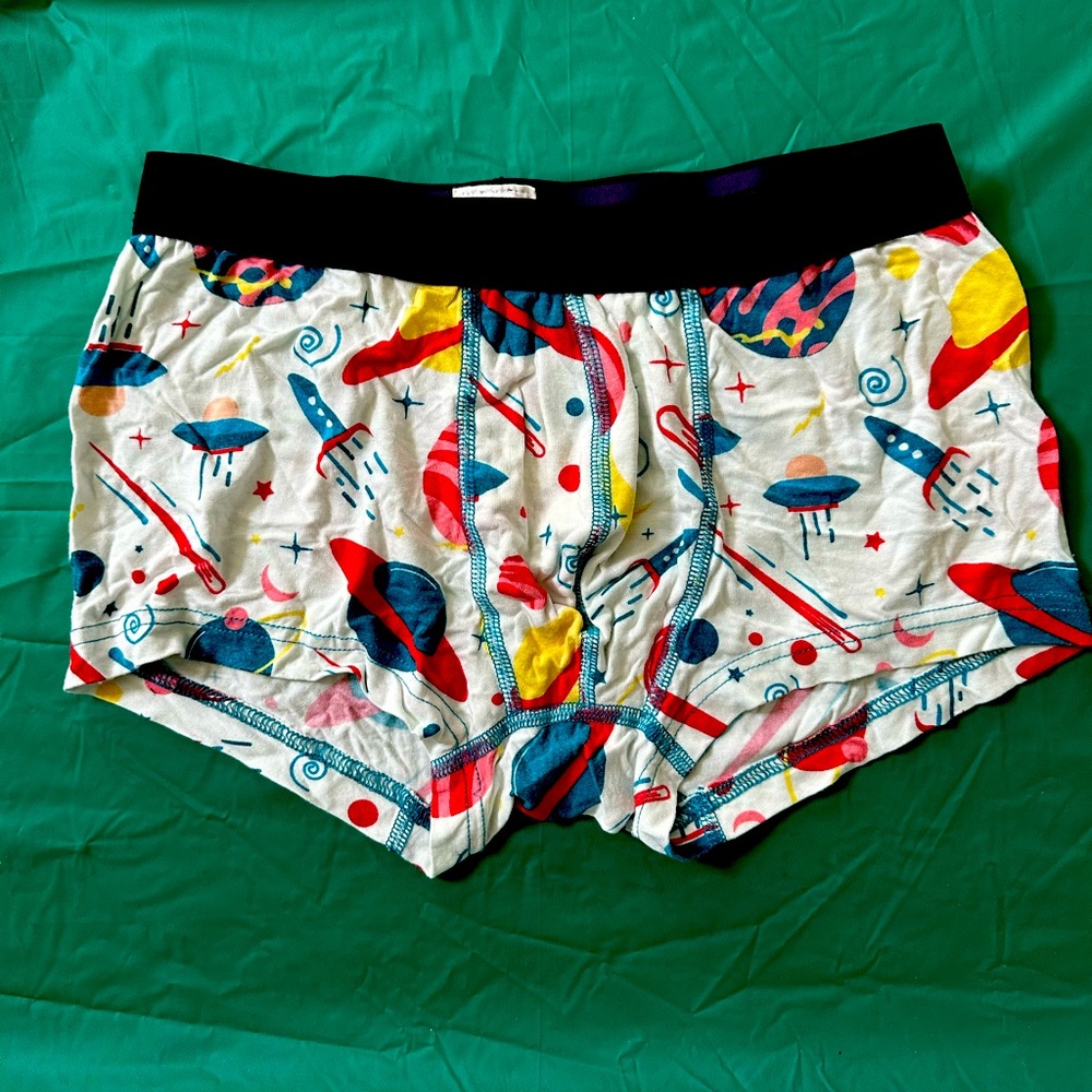 meundies space trunk